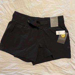 Black small Gapfit mid rise hiking shorts NWT